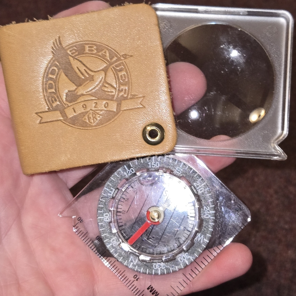 Eddie Bauer Compass And Magnifying Glass In Leather Cover Pocket Sized